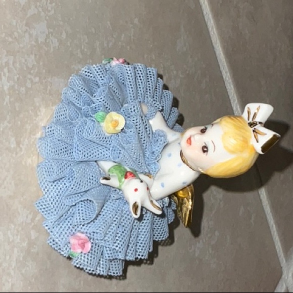 Irish Dresden Angel Doll Blue Lace Figurine Girl Bunny Vintage Porcelain Lace - Picture 7 of 15
